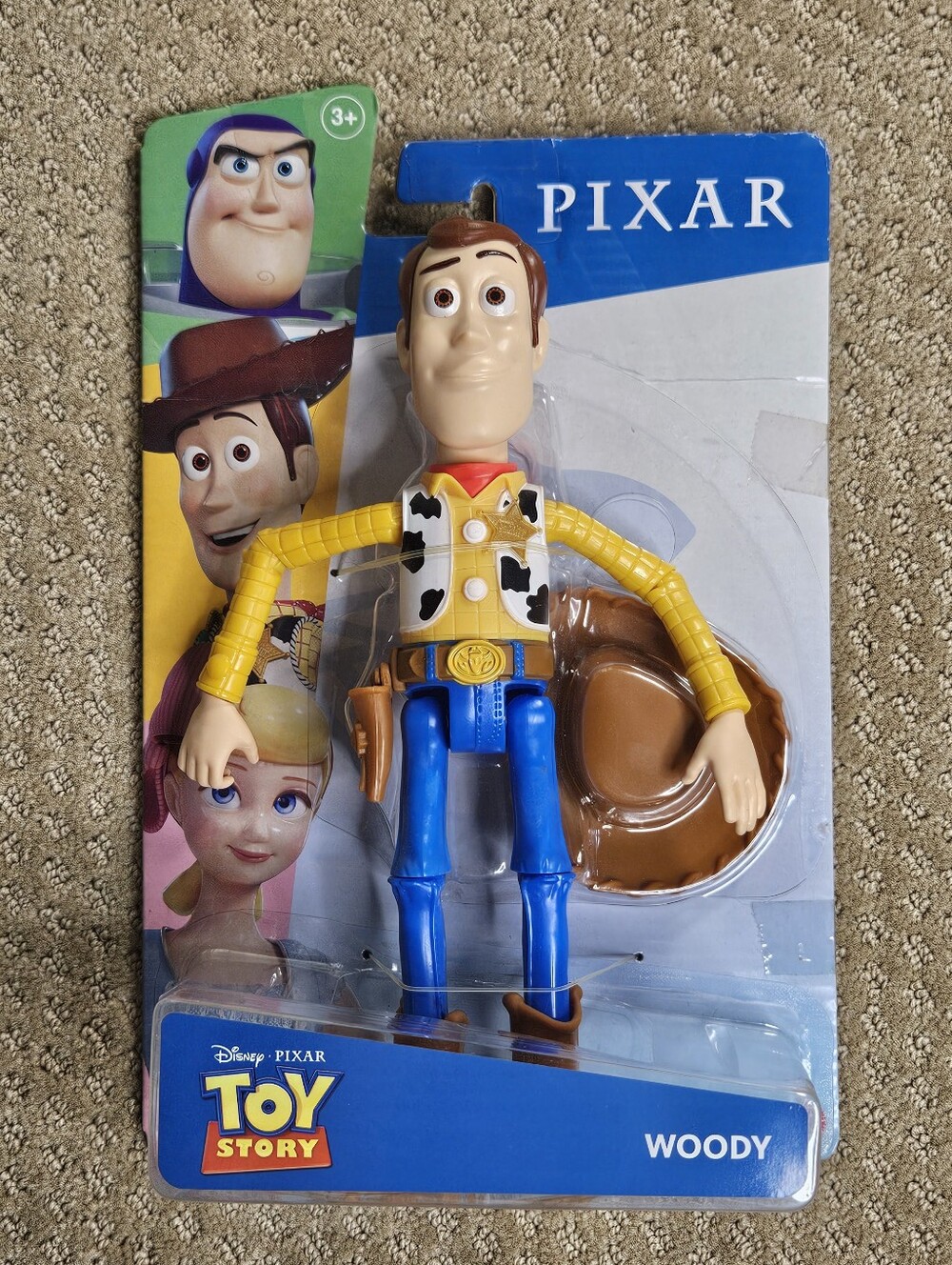 Woody Toy Story 4 poseable figure with hat